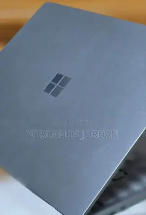 New Laptop Microsoft Surface Laptop 8GB Intel Core I5 SSD 256GB