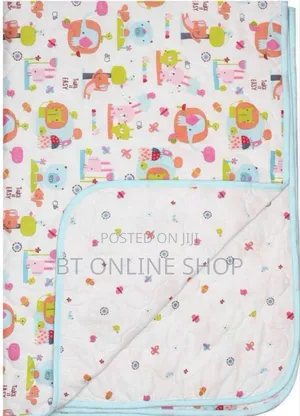 Photo - Waterproof Baby Urine Mat Cover