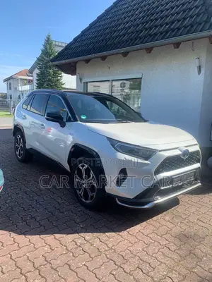 New Toyota RAV4 Hybrid 2024 White