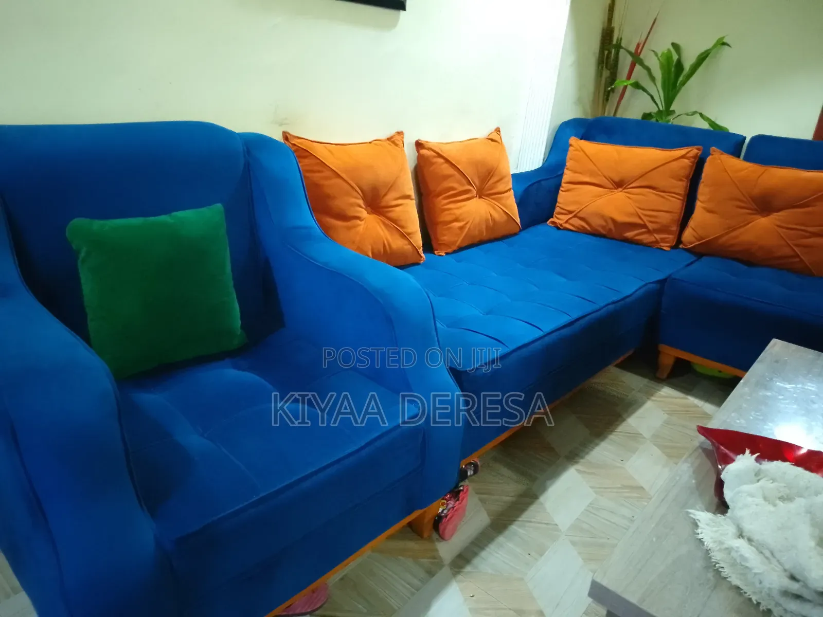 Sofaa Qonjoo Yizet Lay Yalee