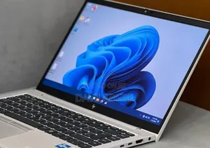 New Laptop HP EliteBook 830 G8 16GB Intel Core I7 SSD 512GB