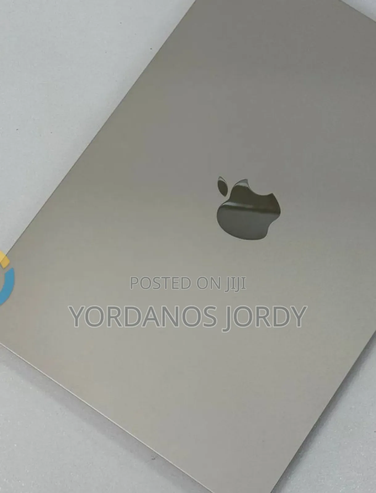 New Laptop Apple MacBook Air 2025 M4 13-Inch 16GB Apple M4 SSD 256GB