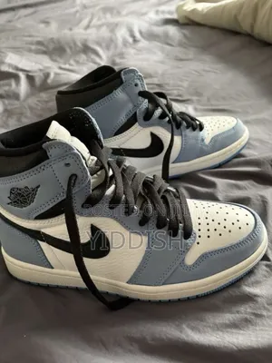 Photo - Jordan 1 Shoes