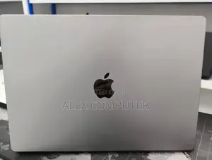 New Laptop Apple MacBook 64GB Apple M1 Max SSD 1T