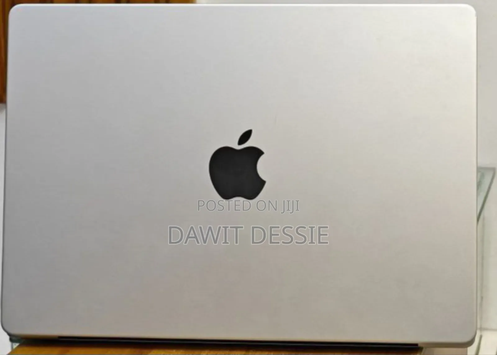 New Laptop Apple MacBook Pro M1 32GB Apple M1 Pro SSD 1T