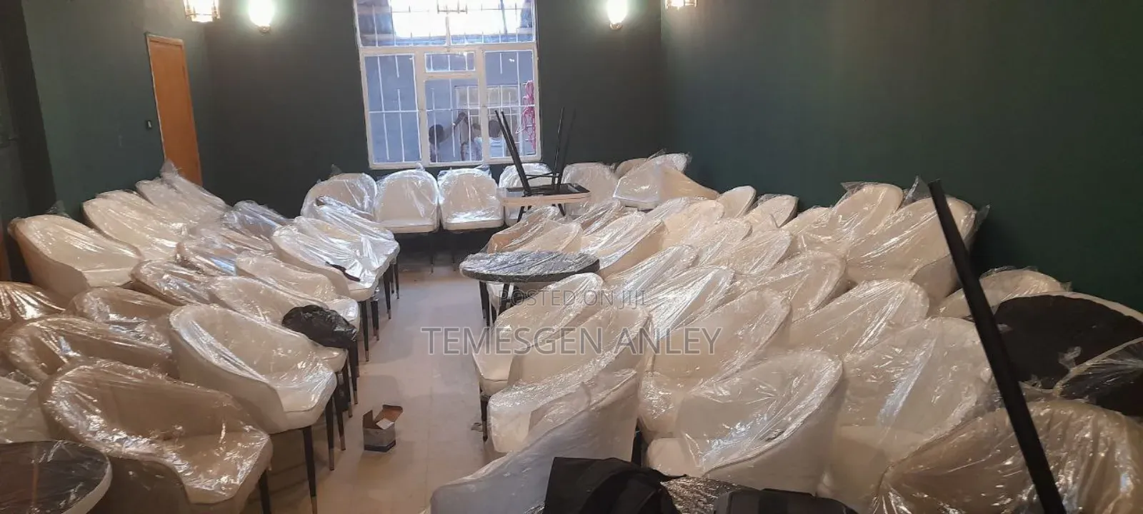 ለቤት ለካፌ እና ለሆቴል የሚሆኑ ወንበሮች