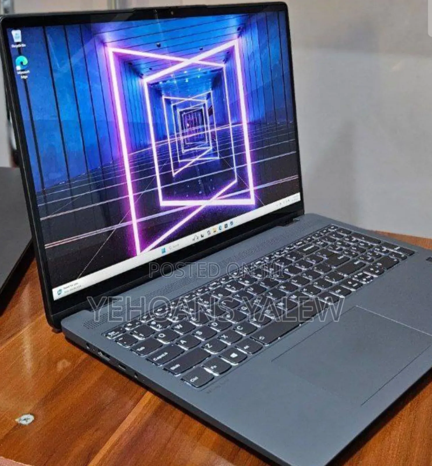 New Laptop Lenovo Yoga 7i 16GB Intel Core I7 SSD 512GB