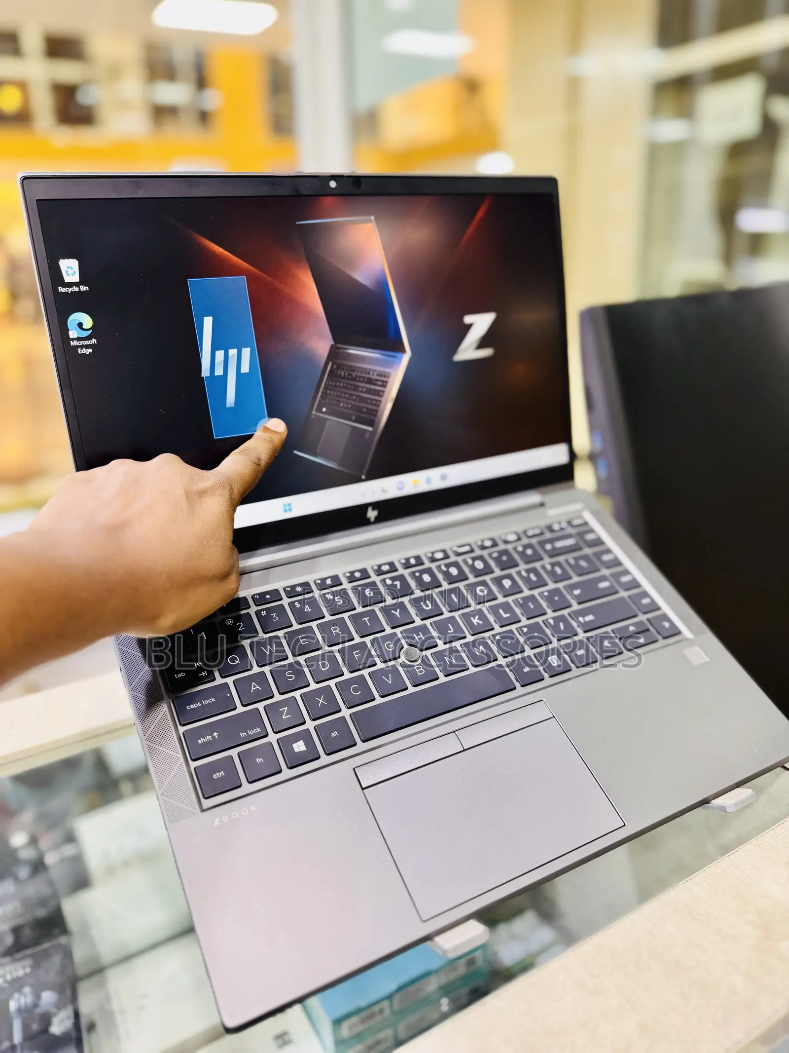 New Laptop HP ZBook 14 16GB Intel Core I5 SSD 512GB