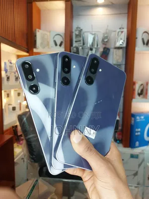 Photo - New Samsung Galaxy M16 128 GB Black