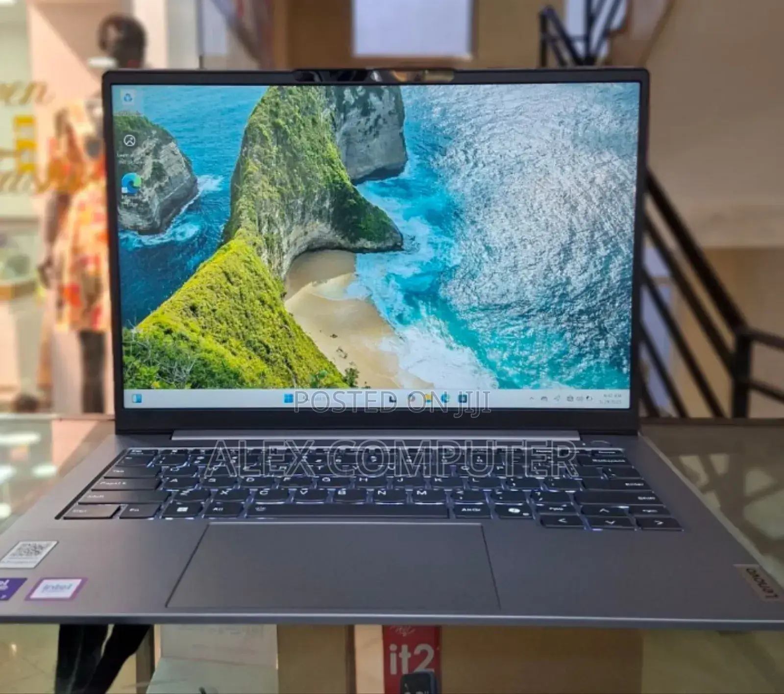 New Laptop Lenovo Thinkbook 14 16GB Intel Core Ultra 7 SSD 512GB