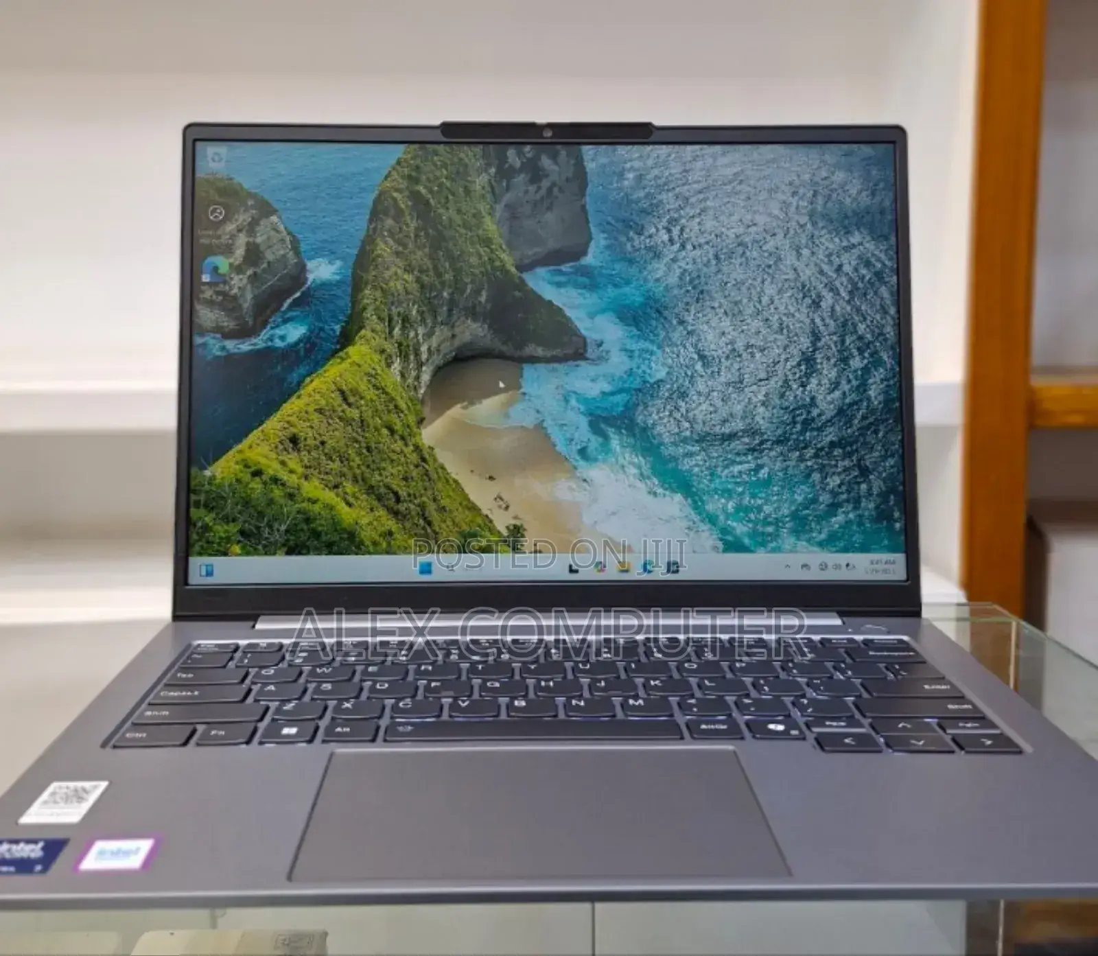 New Laptop Lenovo Thinkbook 14 16GB Intel Core Ultra 7 SSD 512GB