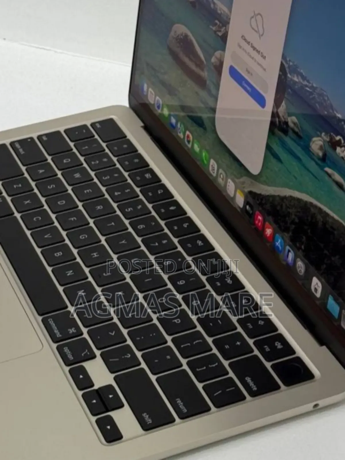 New Laptop Apple MacBook Air 2025 M4 13-Inch 16GB Apple M4 SSD 256GB