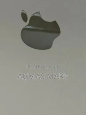 New Laptop Apple MacBook Air 2025 M4 13-Inch 16GB Apple M4 SSD 256GB