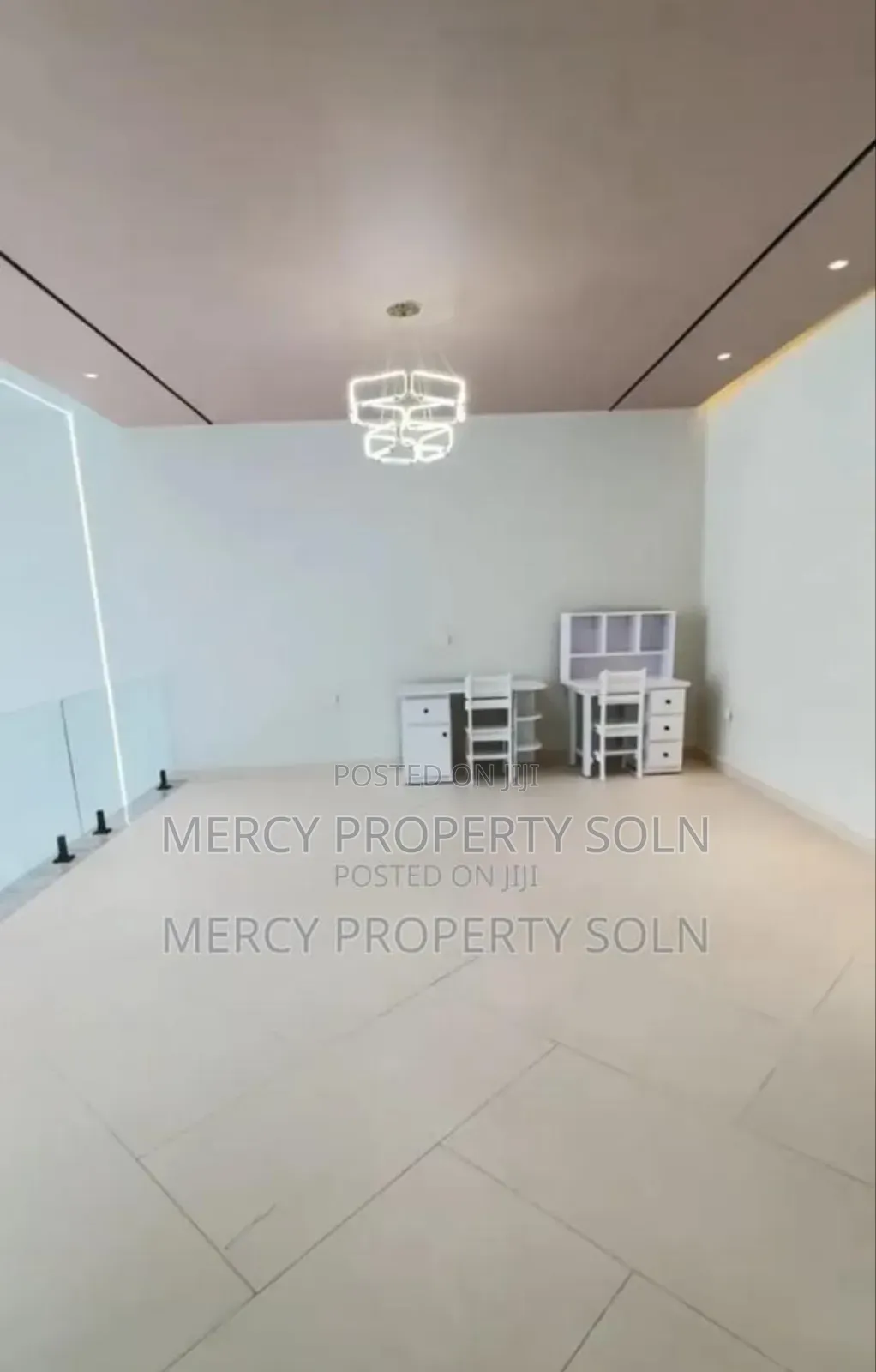 Furnished 8bdrm House in Bole for sale