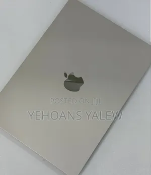 Photo - New Laptop Apple MacBook Air 2025 M4 13-Inch 16GB Apple M4 SSD 256GB