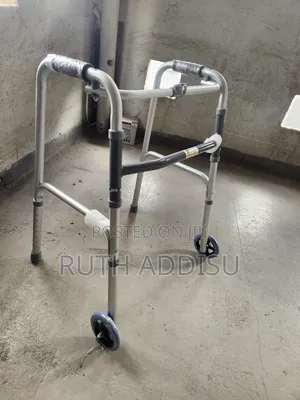 Photo - Foldable Walker几处brand New Walker鳵你medical Walker延續walker凳我walker New