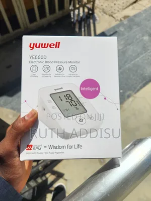 Blood Pressure Monitor夠味digital Blood Pressure Monitor ባለ ቻርጅ የደም መለኪያ