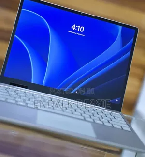 Photo - New Laptop Microsoft Surface 8GB Intel Core I5 SSD 256GB