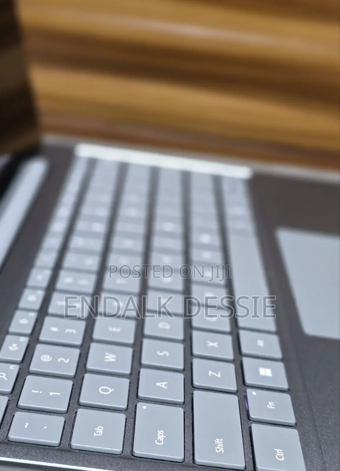 New Laptop Microsoft Surface 8GB Intel Core I5 SSD 256GB