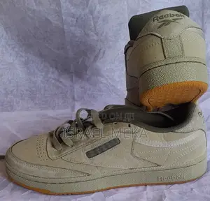 Photo - Reebok Classic