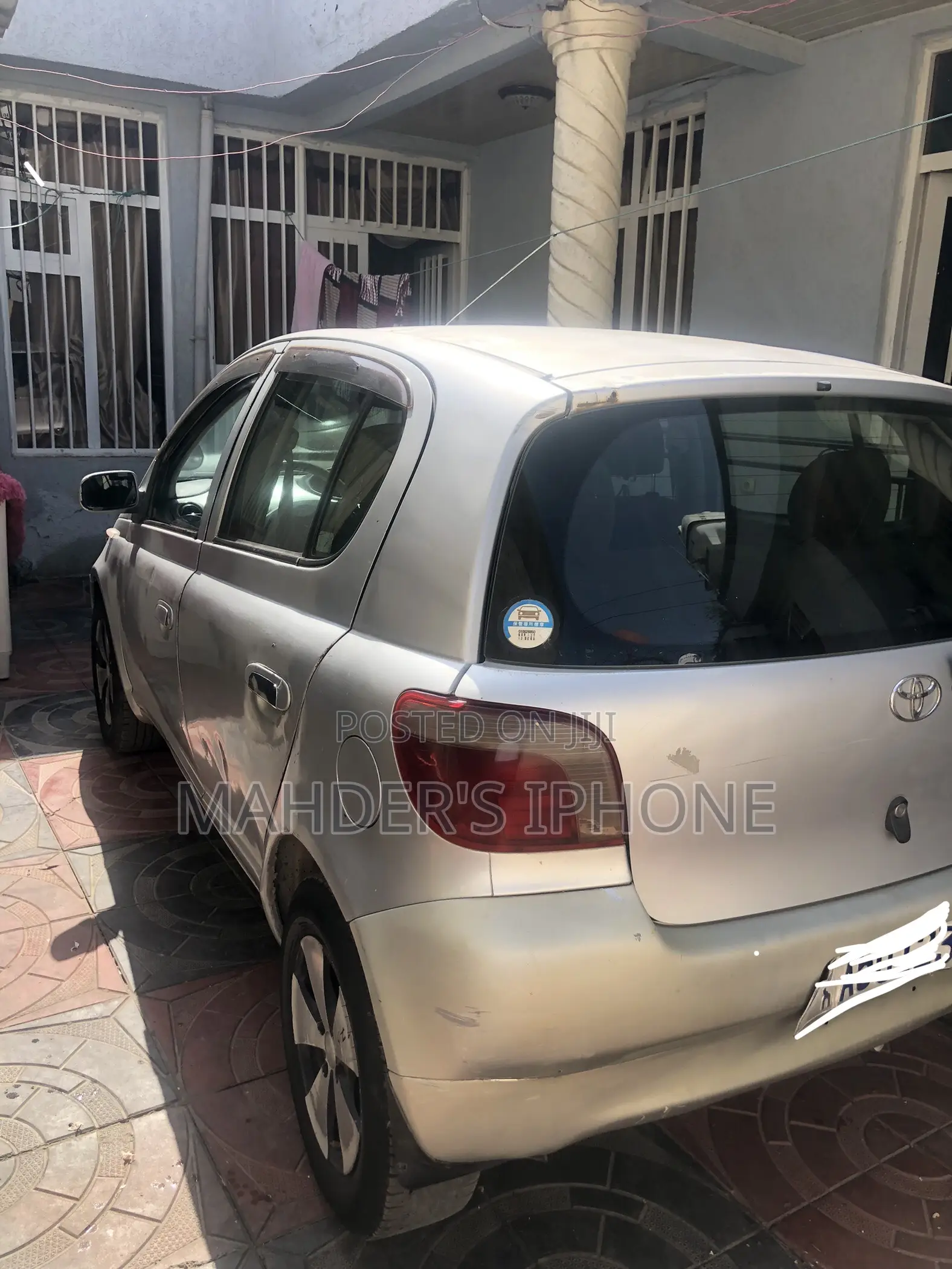 Toyota Vitz 2001 Silver