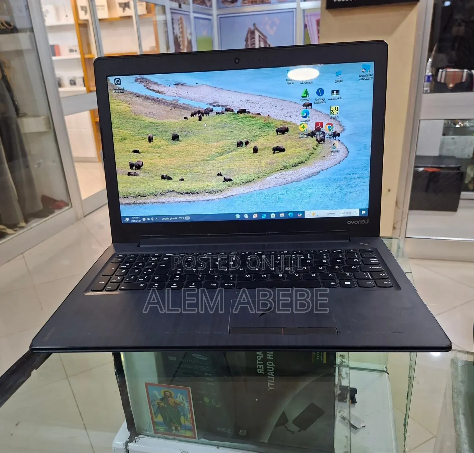 New Laptop Lenovo 8GB Intel Core I7 HDD 1T
