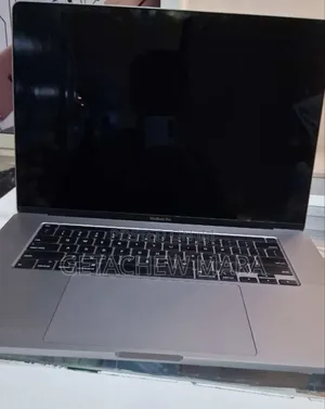 Photo - New Laptop Apple MacBook Pro 2019 32GB Intel Core I7 SSD 1T