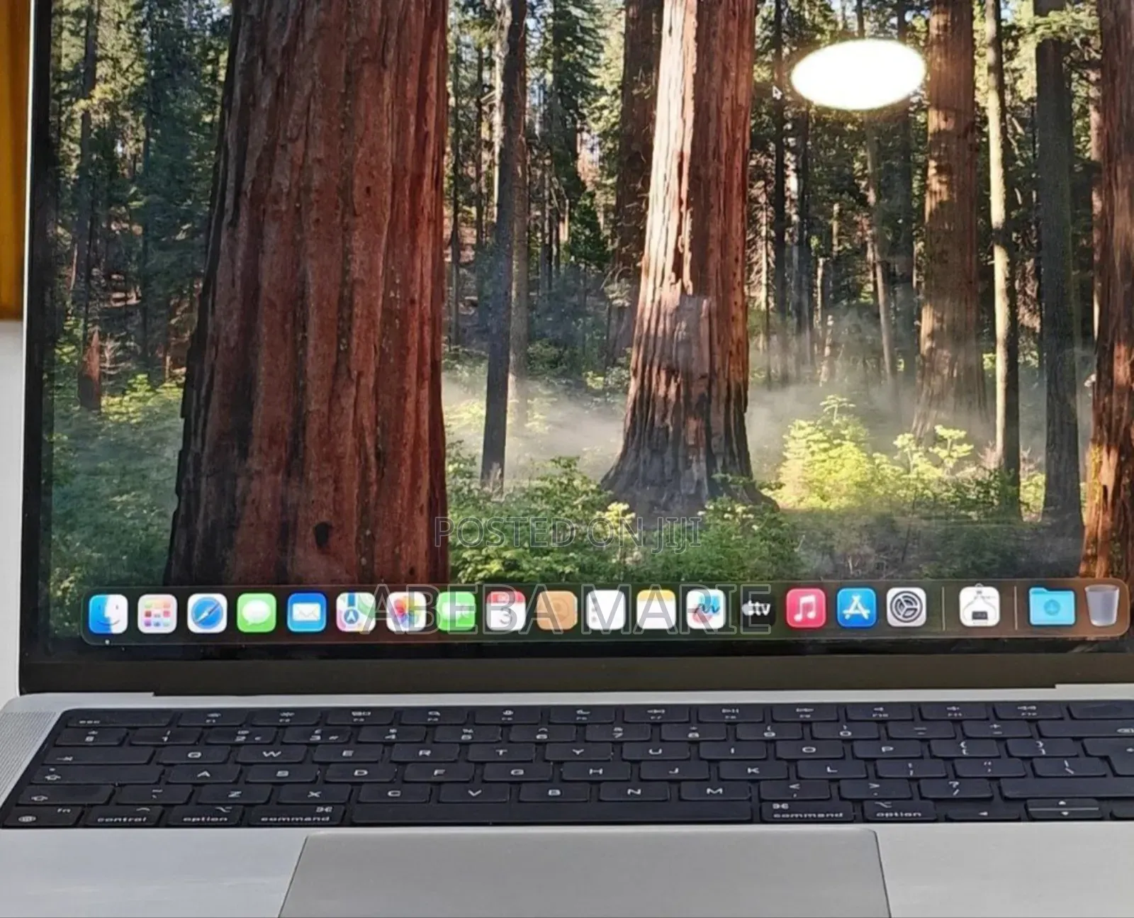 New Laptop Apple MacBook Pro M1 32GB Apple M1 Pro SSD 1T