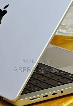 New Laptop Apple MacBook Pro M1 32GB Apple M1 Pro SSD 1T