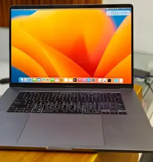 New Laptop Apple MacBook Pro 2019 32GB Intel Core I9 SSD 1T