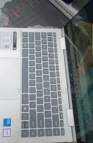 New Laptop HP Envy X360 8GB Intel Core Ultra 5 SSD 512GB