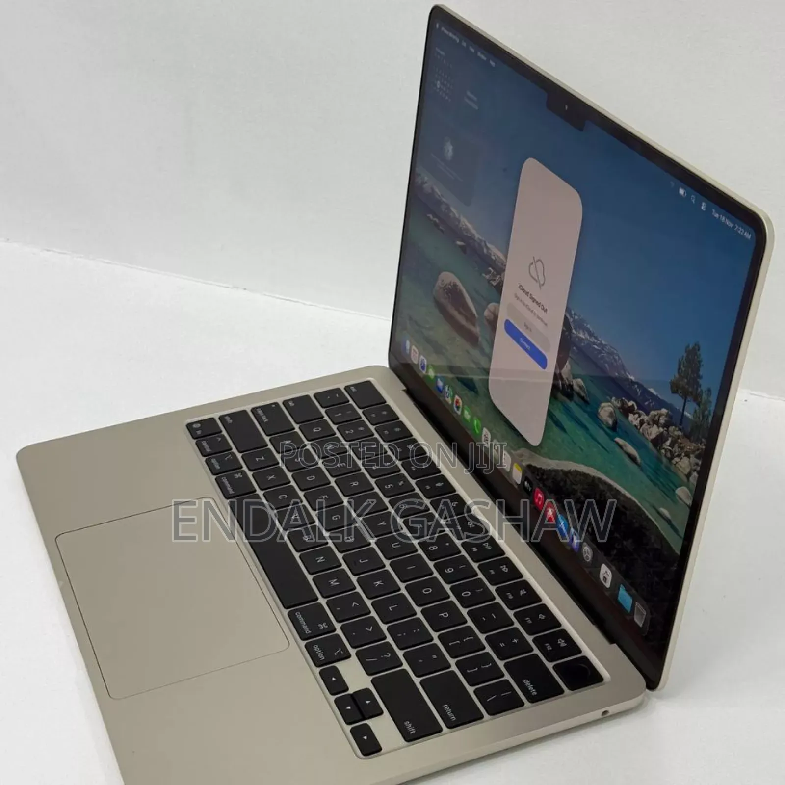 New Laptop Apple MacBook Air 2025 M4 13-Inch 16GB Apple M4 SSD 256GB