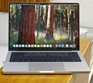 New Laptop Apple MacBook Pro M1 32GB Apple M1 SSD 1T