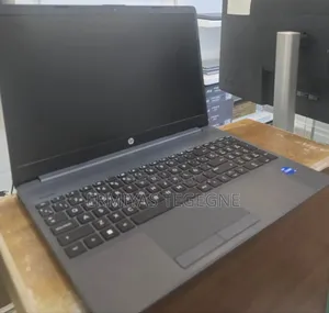 New Laptop HP Stream Notebook 8GB Intel Core i5 SSD 1T