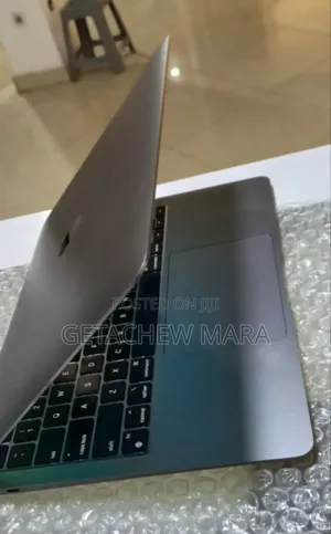 New Laptop Apple MacBook Pro M1 8GB Intel SSD 256GB