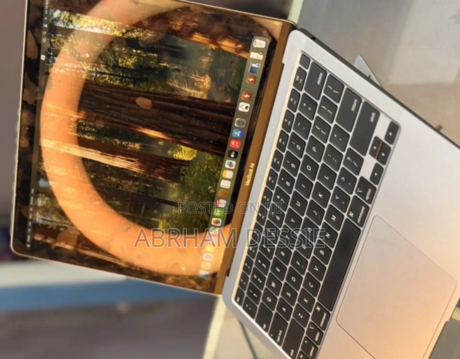 New Laptop Apple MacBook Air 2020 M1 8GB Apple M1 SSD 256GB