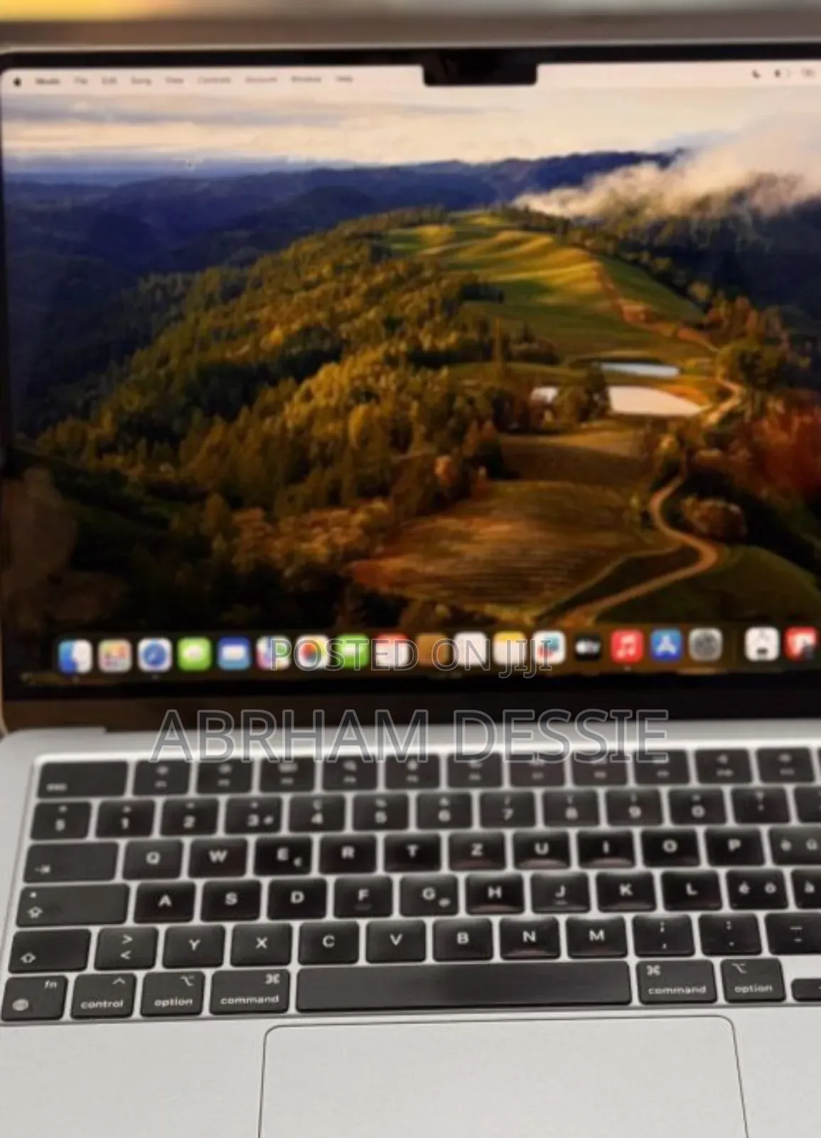 New Laptop Apple MacBook Air 2022 M2 8GB Intel Core M2 SSD 256GB