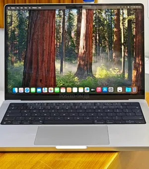 New Laptop Apple MacBook Pro 2021 M1 32GB Apple M1 Pro SSD 1T