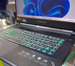 New Laptop Acer Predator Helios 300 16GB Intel Core i7 SSD 1T