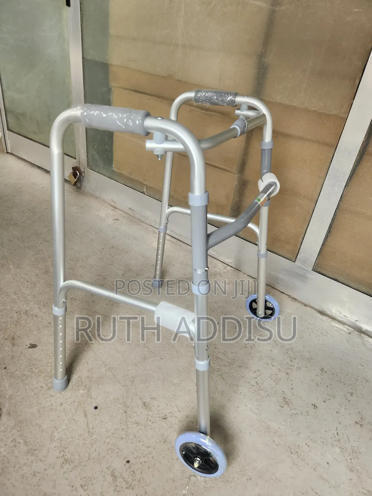 Fodable Walker胺腕medial Walker老公walker朱雀waker𡛾我walker朱諾walker軍人walker