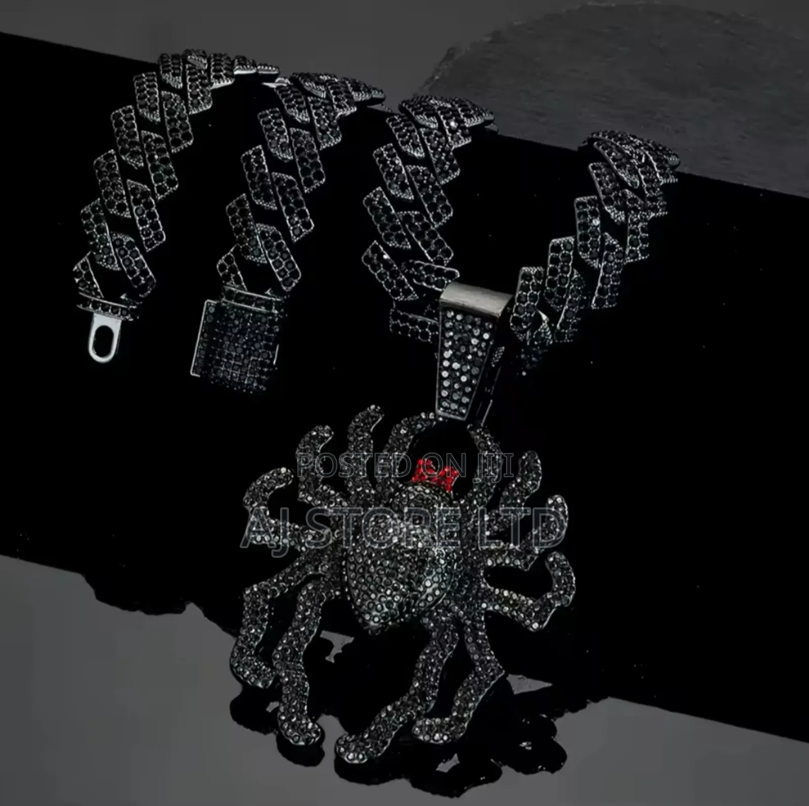 Red Eye Spider Chain