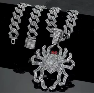 Red Eye Spider Chain