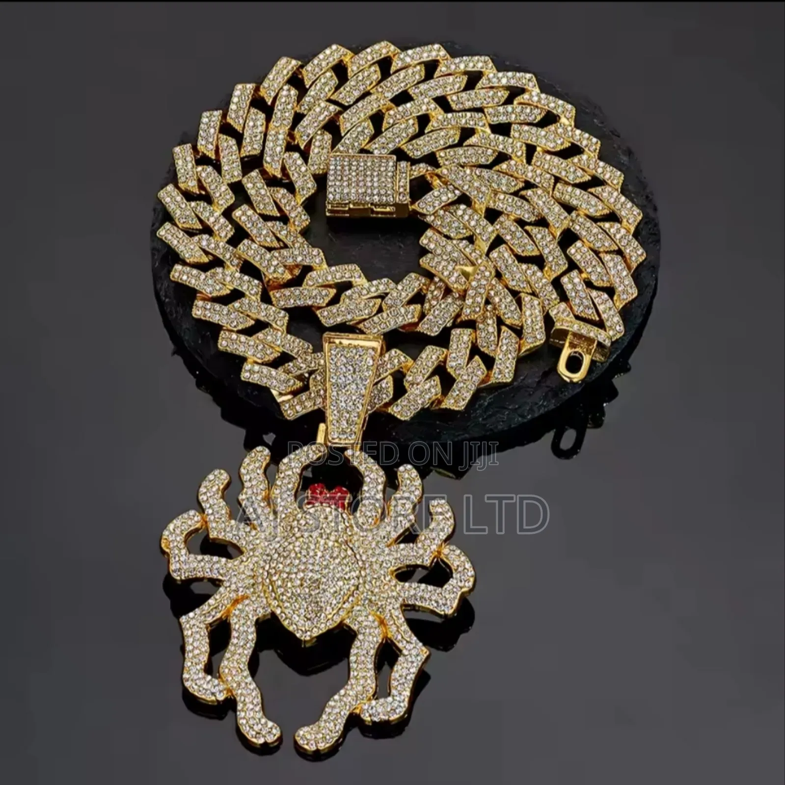 Red Eye Spider Chain