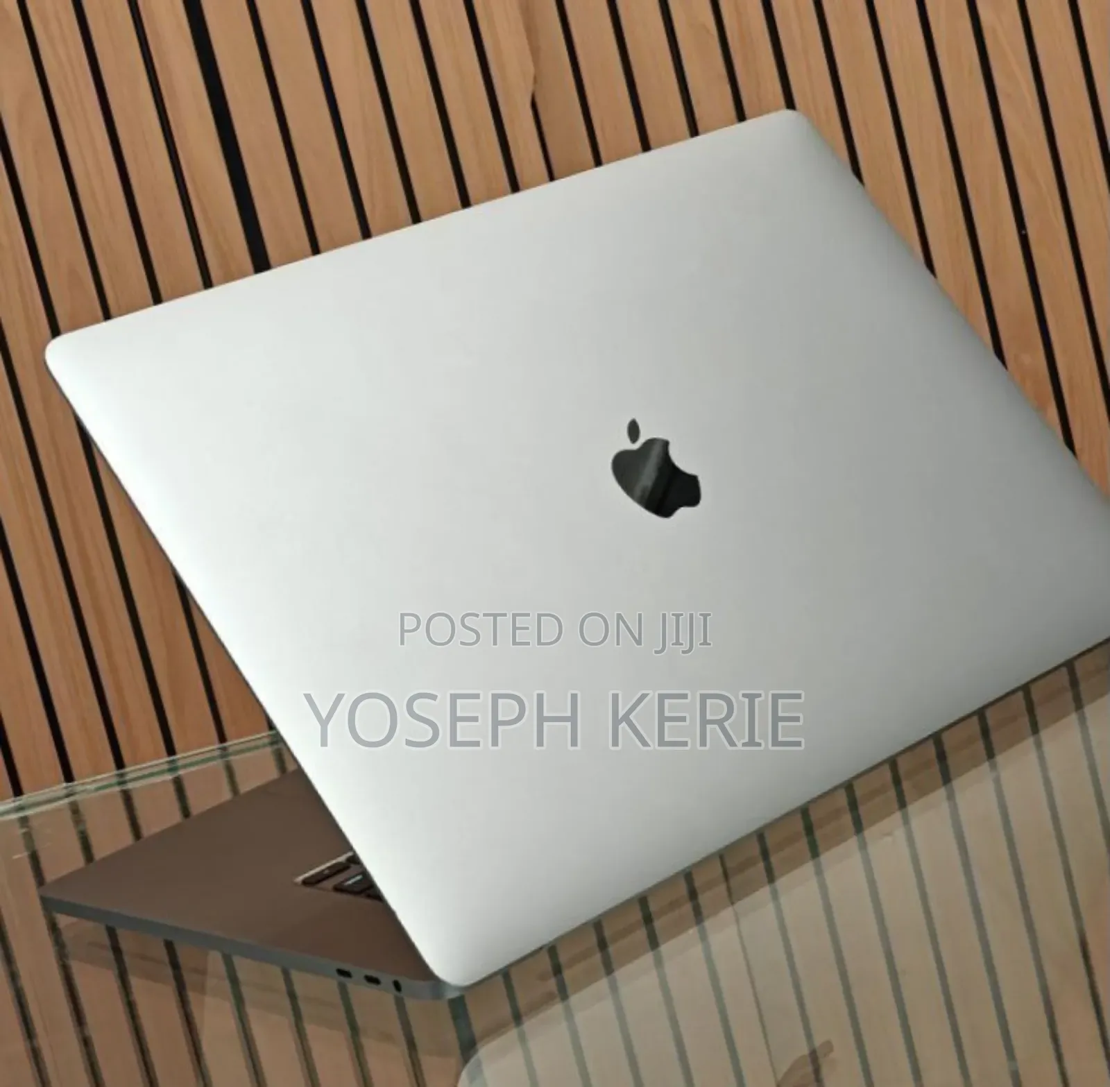 New Laptop Apple MacBook Pro 2019 16GB Intel Core I9 SSD 512GB