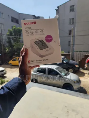 Photo - Yuwell Model Ye660d Blood Pressure Monitor軟化blood Pressuer Monitor New