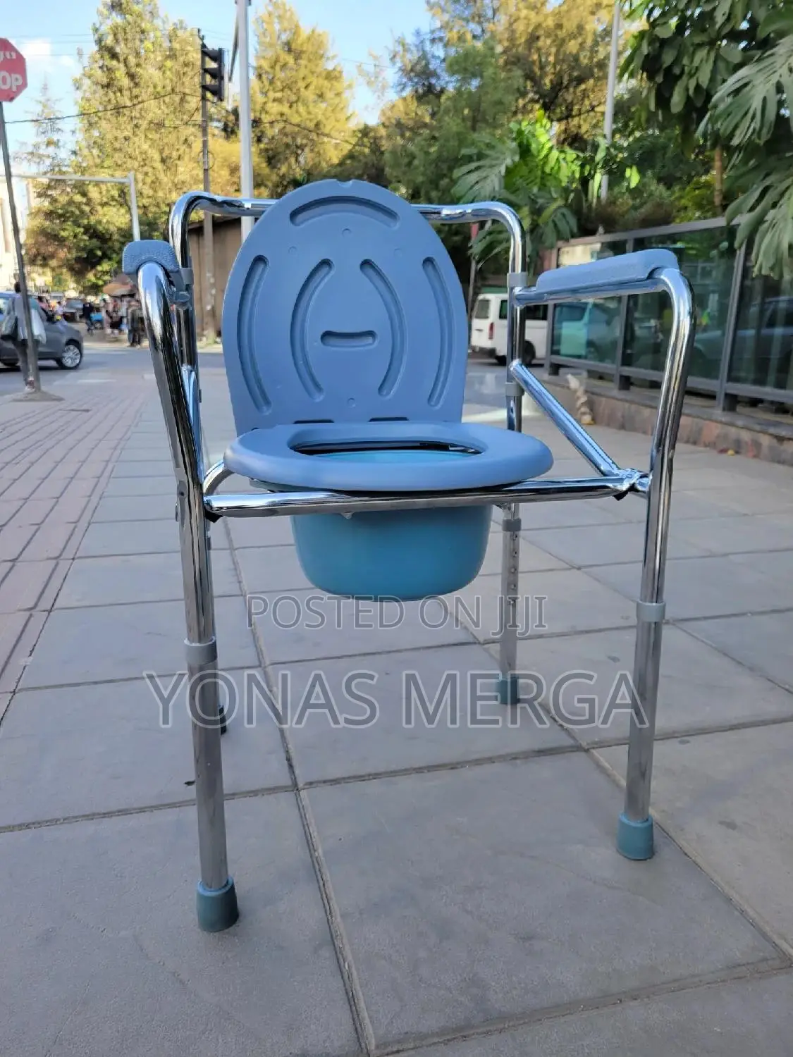 Toilet Chair东鴠commode Chair僉嵬handles and Bucket Walking Aid