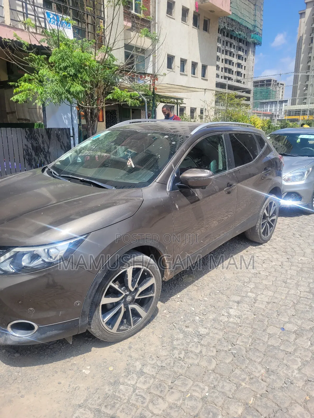 Nissan Qashqai 2016 Brown