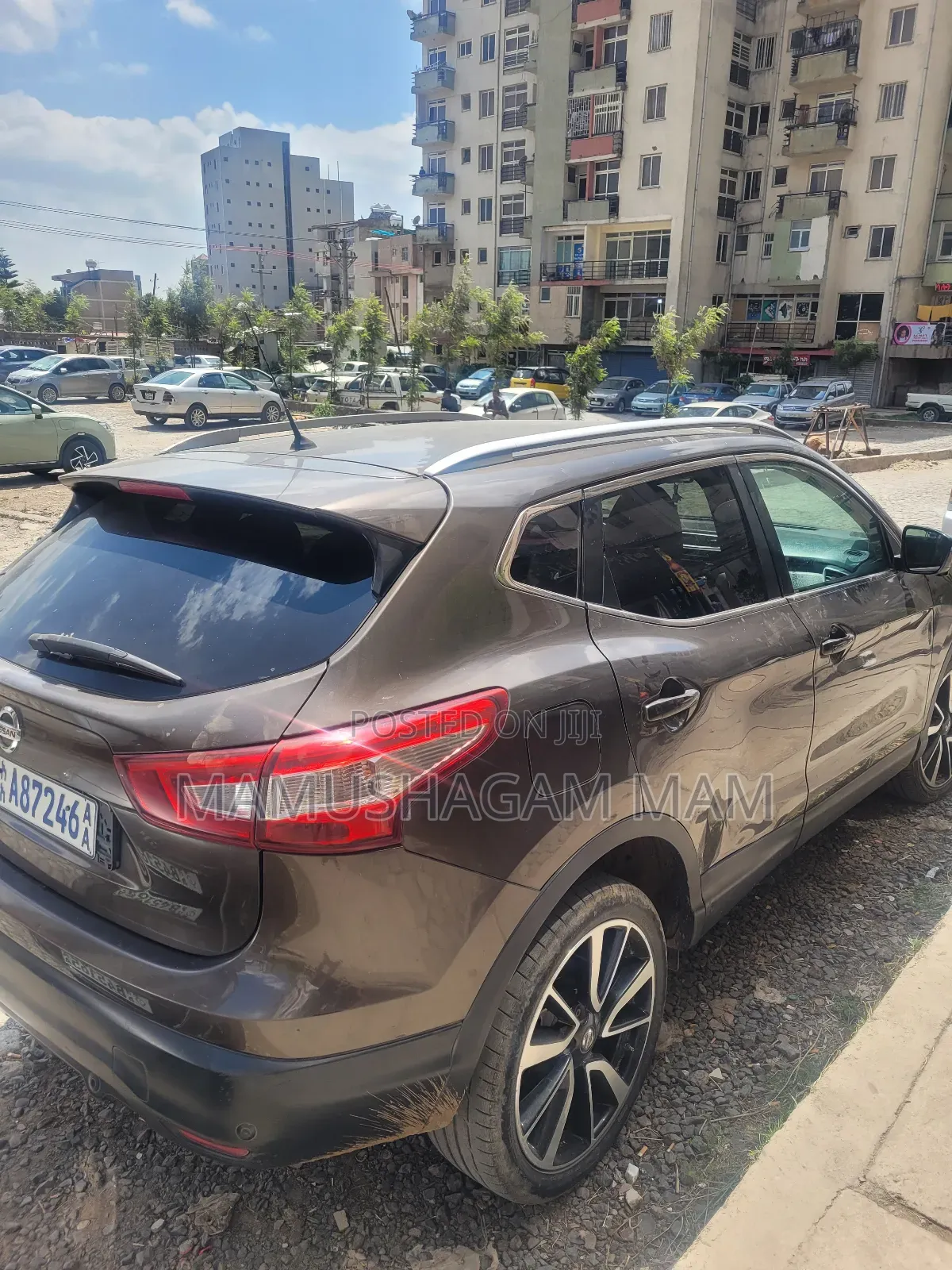 Nissan Qashqai 2016 Brown