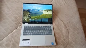 New Laptop HP OmniBook 5 Flip 16GB Intel Core Ultra 7 SSD 1T