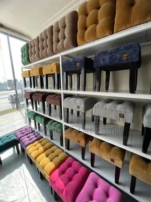 Photo - Show Furniture